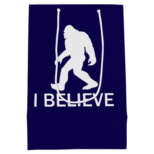 Unicorn, Jackalope, Bigfoot and the American Flag Medium Cadeauzakje (Achterkant)