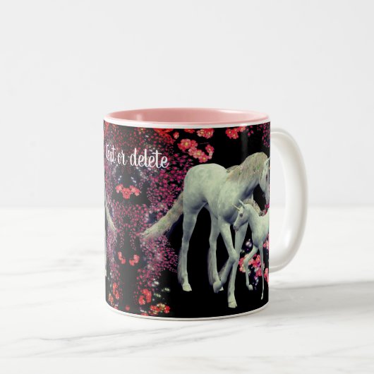 Unicorn Mare en Foal Fantasy op maat Tweekleurige Koffiemok (Voorkant rechts)