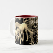 Unicorn Mare en Foal Sepia Fantasy op maat Tweekleurige Koffiemok (Voorkant links)