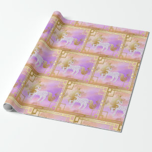 Unicorn met gouden kroon op een roze vioolgoud cadeaupapier