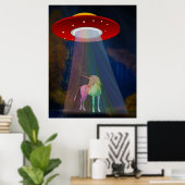 Unicorn onder UFO-regenboogstraal bij nacht, ZKoA Poster (Thuiskantoor)