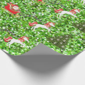 Unicorn Pulling Santa's Slaapse kerstbomen Cadeaupapier (Hoek)