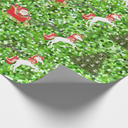 Unicorn Pulling Santa's Slaapse kerstbomen Cadeaupapier (Hoek)