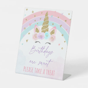 Unicorn Rainbow Birthday-behandelingen Reclamebord Met Voetstuk