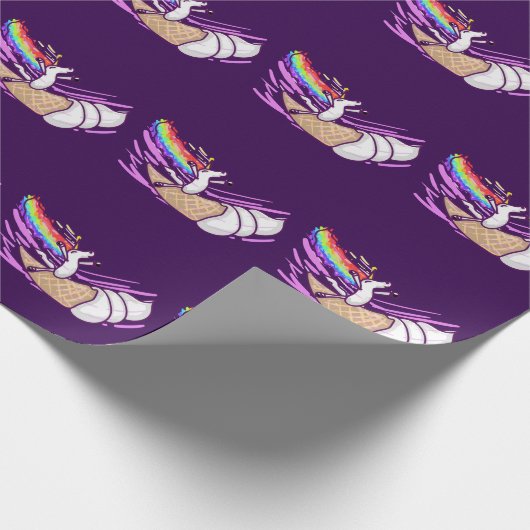 Unicorn Rainbow Riding Ice Cream Cone Cadeaupapier (Hoek)