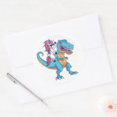 Unicorn Riding T-Rex Ronde Sticker (Envelop)