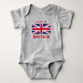  Uniefactrice "Made in Britain" (Rode Tekst) Romper (Voorkant)