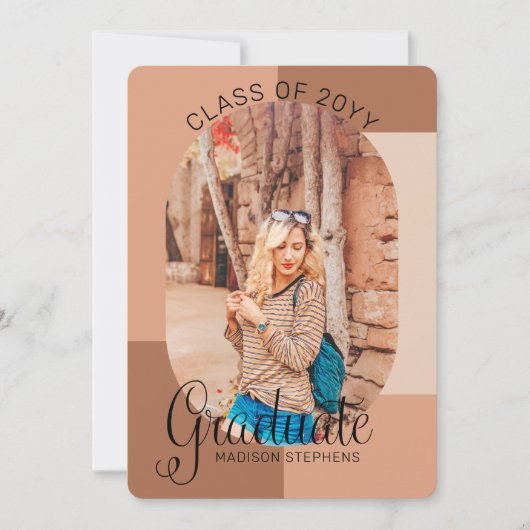 Uniek Classy Retro Curved Photo Afstuderen Aankondiging (Voorkant)