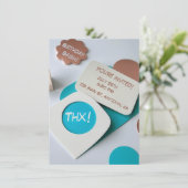 Uniek en onderscheidend verjaardagsuitnodigingsont kaart (Staand voorkant)