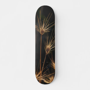 Uniek kort barstend wild gras persoonlijk skateboard
