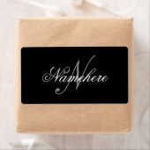 Uniek monogram voor speciale zwart-witnamen etiket (Insitu)