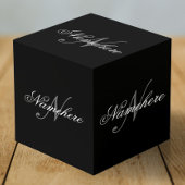 Uniek monogram voor speciale zwart-witnamen kubus