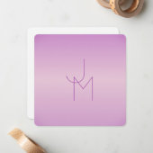 Uniek overlappend monogram | Zacht lavendelroze Notitiekaartje (Voorkant / Achterkant in situ)