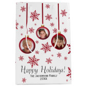 Uniek Rood Bauble Ornament 3 Foto Kerst Medium Cadeauzakje (Voorkant)