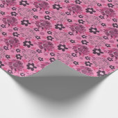 Uniek roze bloemmotief cadeaupapier (Hoek)