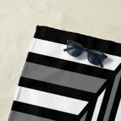 Uniek zwart-witpatroon strandlaken (In situ)