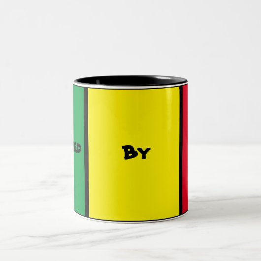 Unieke aangepaste Jamaica Rasta Groene Gele Rode K Tweekleurige Koffiemok (Center)
