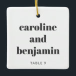 Unieke Custom Place Card Winter Christmas Wedding Keramisch Ornament<br><div class="desc">Maak uw winterbruiloft extra speciaal met dit unieke keramische ornament, dat ook als gepersonaliseerde plaatskaart voor uw gasten kan worden gebruikt. Met hun naam in elegante typografie, dient het als een doordachte escortkaart en een aandenken dat ze kunnen koesteren. Perfect voor een kerstbruiloft, dit feestelijke ontwerp voegt een charmante touch...</div>