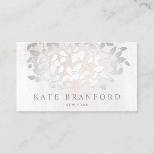Unieke elegante zilverbladeren op witte marmer visitekaartje (Voorkant)