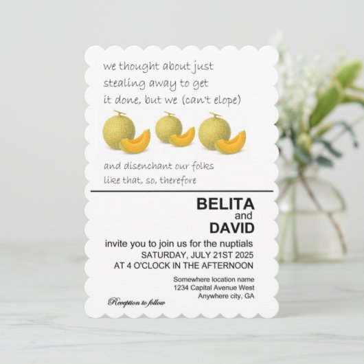 Unieke, grappige cantaloupe bruiloft uitnodiging (Staand voorkant)