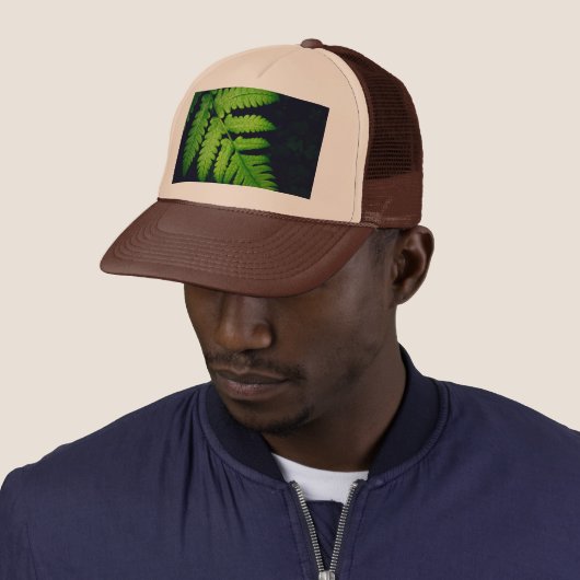 Unieke Green Leaf Gedrukt Scheme-Pet Tan en Brown Trucker Pet (In situ)
