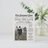 Unieke krantenbrief - Klassiek sparen de datum Aankondigingskaart (Staand voorkant)