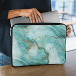 Unieke, moderne, stijlvolle marmer Swirls Art Moti Laptop Sleeve<br><div class="desc">Classy, pret en hedendaags aqua turquoise groen, blauwgroen blauw en bruin gekleurd fractals patroon. Een prachtig, modern en koel ontwerp voor de trendbewuste en kunstliefhebbende mobiele apparatengebruiker, heuptrendsetter, retro blik stijl of abstract geometrisch motief minnaar. Dit ontwerp is verkrijgbaar op verschillende decoratieve, modieuze, artistieke en trendmatige, schattige en elegante elektronische...</div>