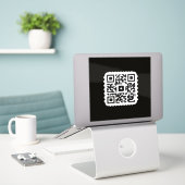 Unieke QR-code Stickers voor handelaren" (Laptop op bureau)
