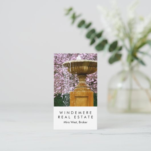 Unieke "Real Estate Agent Broker Garden Fountain" Visitekaartje (Staand voorkant)
