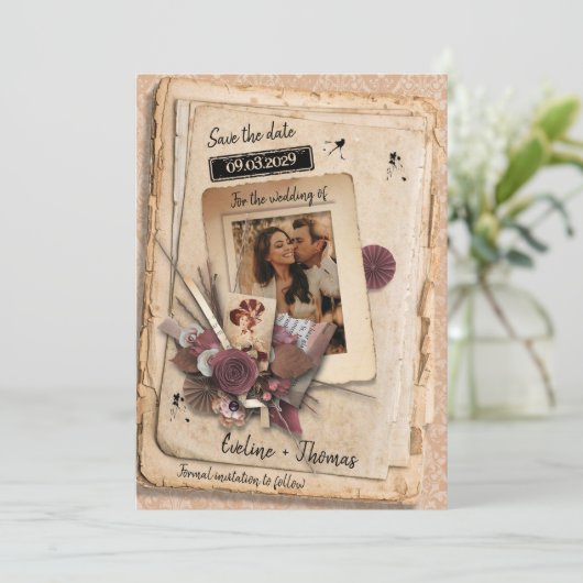 Unieke retro blush bogundy rozen save the date (Staand voorkant)