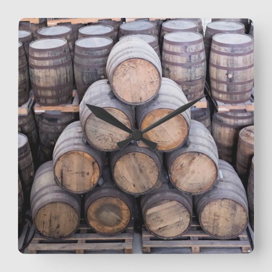 Unieke rum vaten vierkante klok (Voorkant)