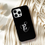 Unieke Stijlvolle Naam en Monogram Typografie Zwar iPhone 15 Pro Max Hoesje<br><div class="desc">Eenvoudig en vrouwelijk, deze elegante stijlvolle iPhone-behuizing heeft een weergave van jouw naam en monogram met klassieke series en een scripttypografie in een evenwichtige en symmetrie. De drie elementen gaan samen met een verfijnde harmonie en creëer je eigen persoonlijke branding logo. Hier afgebeeld met een chique zwarte achtergrond met monogram...</div>