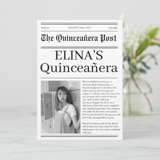 Unieke zwart-wit Quinceañera krantenfoto Save The Date (Staand voorkant)