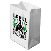 Unisex kinder gamer Verjaardag leeftijd drie Medium Cadeauzakje (Achterkant Gekanteld)