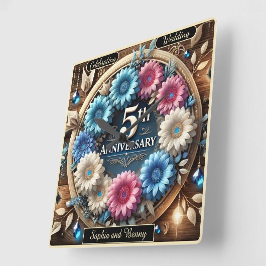 Unity Blooms: Jubileum vieren in stijl Vierkante Klok (Hoek)