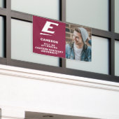 Universiteit van Oost-Kentucky E Spandoek (Buitenkant Gebouw)