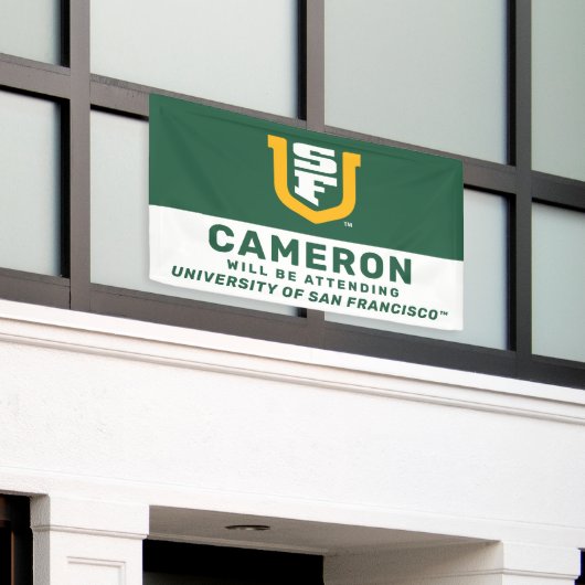 Universiteit van San Francisco | Bijwonen Spandoek (Buitenkant Gebouw)