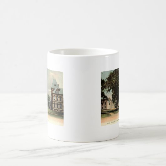 University of Rhode Island Providence 1906  Koffiemok (Center)