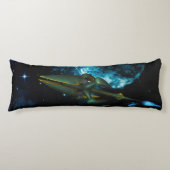 Universum met buitenaardse schepen lichaamskussen (Voorkant)