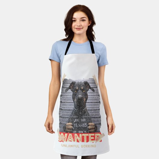 Unlawful Barking: The Doberman's Stern Warning Schort (Gedragen)