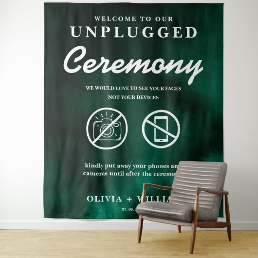 Unplugged Ceremony Emerald Green Backdrop Wandkleed (In situ)