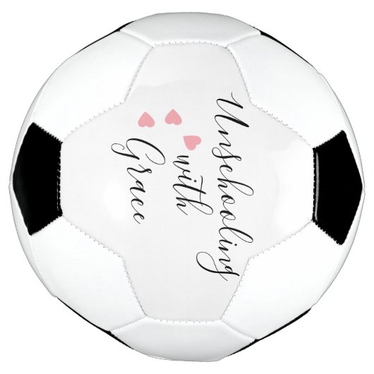 Unschoolling mam Grace Hearts Voetbal (Gedraaid)