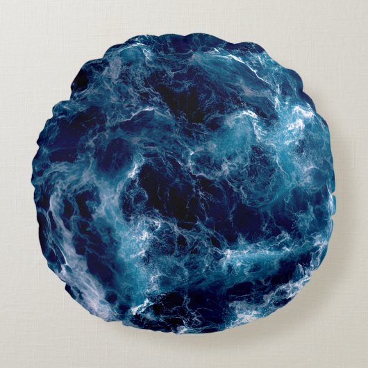 Untamed Sea Churn Rond Kussen (Voorkant)