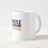 Until You Succeed – Minimal Gold Motivation Design Grote Koffiekop (Voorkant rechts)