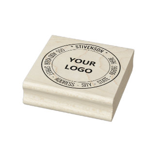 Upload logo of foto, voeg naam en retouradres toe rubberstempel