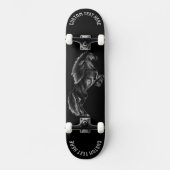 Upright Black Horse Skateboard - Jouw tekst kleure (Voorkant)