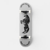 Upright Black Wild Horse Skateboard - Aangepaste t (Voorkant)