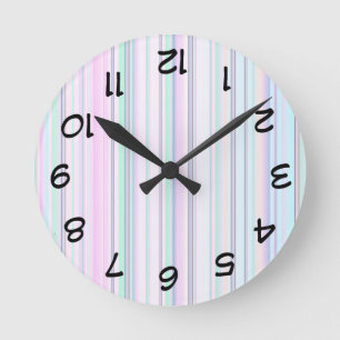 Upside down pastel clock ronde klok