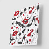 Uptown Girl Vierkante Klok (Hoek)