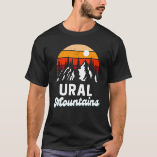 Uralgebergte Outdoor Wandelen Natuur Retro Souveni T-shirt